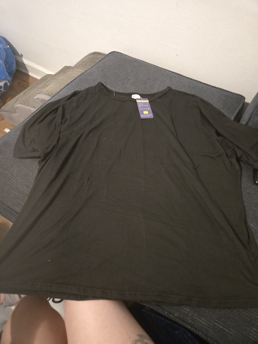 Men's Short Sleeve Crewneck T-Shirt in Black